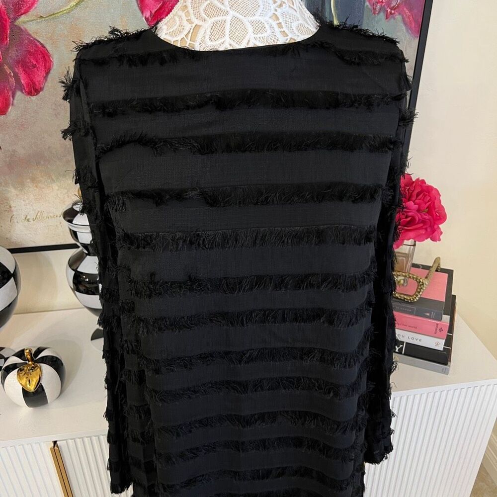 Donna Degnan Women's Fringe Detail Bell Sleeve Shift Dress Black Size 4 - Picture 2 of 7